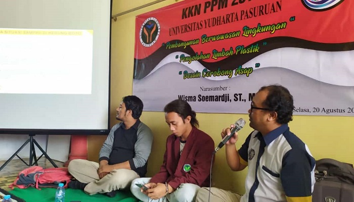 Penanganan Limbah Kantong Kresek Diubah Menjadi Batako dan Asbak Rokok
