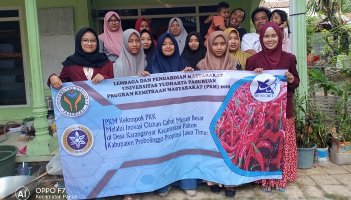 PKM Kelompok PKK Melalui Inovasi Olahan Cabe Merah Besar di Desa Karanganyar Kecamatan Paiton Kabupaten Probolinggo