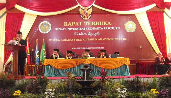 Wisuda Sarjana 2016 Universitas Yudharta Sukses dilaksanakan