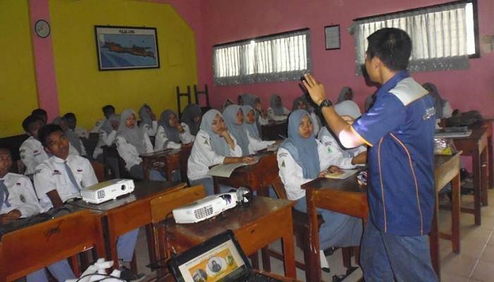Prodi Ekonomi Syariah Mengadakan Goes to School 2017 di MA Ma’arif Sukorejo Pasuruan