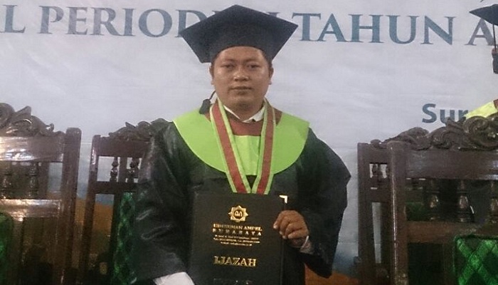 Alumni UYP berhasil meraih gelar doktor