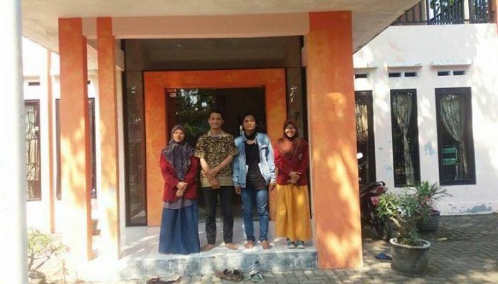 Ciptakan Ekonomi Maju, Mahasiswa KKN Desa Tambak Lekok Gandeng Satrya Emas