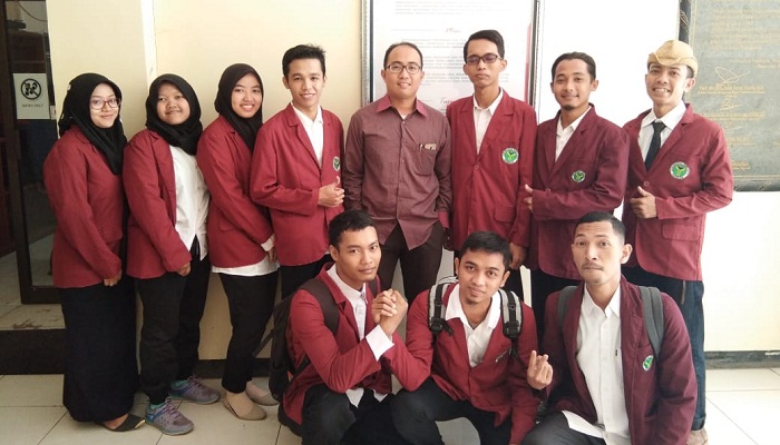 Mahasiswa Informatika Sukses Ujian Skripsi
