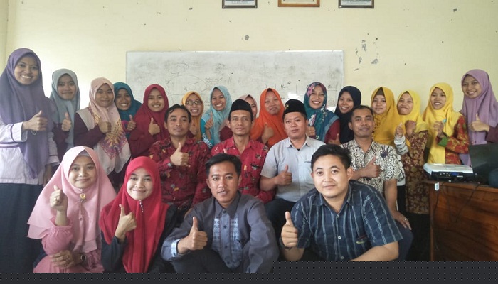 SERTIFIKAT PROFESI DAPAT MEMBANGUN TRUS STAKEHOLDER