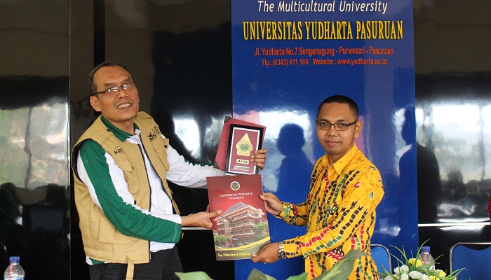 Buku dengan Judul Pertanggung Jawaban Maladministrasi milik WR III UYP telah mempunyai Hak Cipta