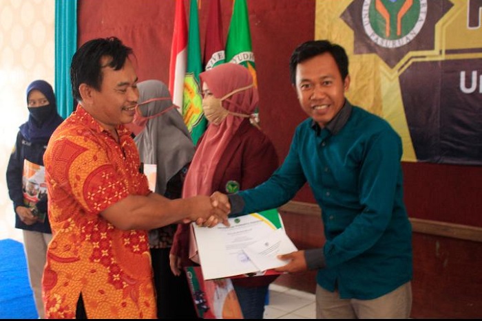 BIKMA Berikan Penghargaan Mahasiswa Prestasi Non Akdemik ditahun 2020