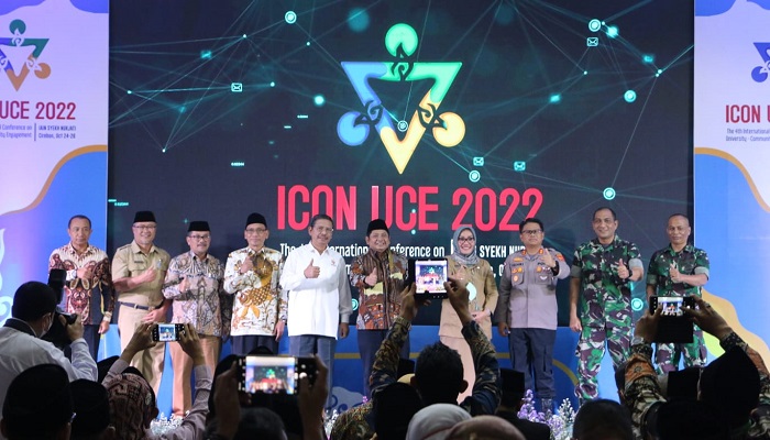 Delegasi Universitas Yudharta Pasuruan Presentasi Artikel pada ICON-UCE 2022