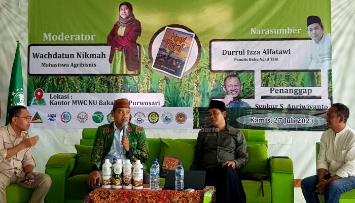 Rektor Launching Forum Komunikasi Mahasiswa Pertanian Se Pasuruan Raya di Acara Ngaji Tani