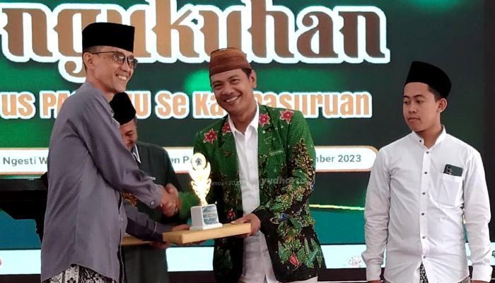 Yudharta Raih Penghargaan sebagai PTS-NU Terbaik