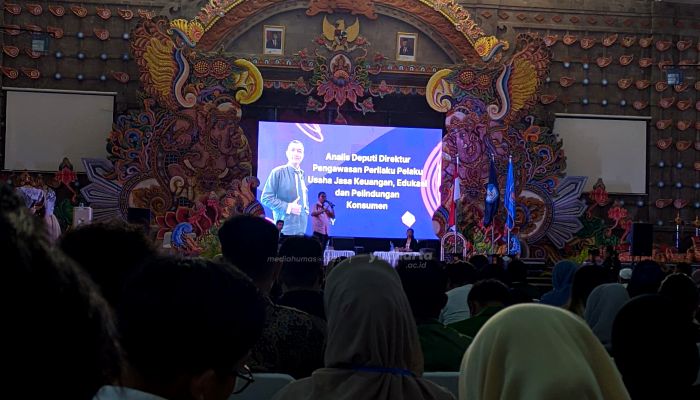Peserta Ikuti Seminar OJK dan Kewirausahaan dalam Rangkaian KMI Expo XIV 2023 di Bali