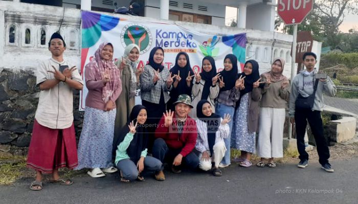 Monitoring dan Evaluasi (MONEV) KKN Kelompok 04 di Desa Parerejo Kec. Purwodadi