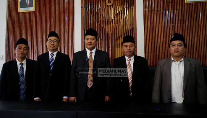 Pelantikan Rektor Wakil Rektor Universitas Yudharta Pasuruan Periode 2024-2029 oleh Yayasan Darut Taqwa Sengonagung