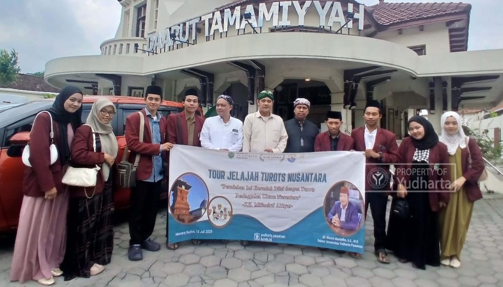 Mahasiswa Universitas Yudharta Pasuruan Turut Ambil Bagian Dalam Pelestarian Warisan Keilmuan Islam di Acara JALANTARA 2025 Kudus