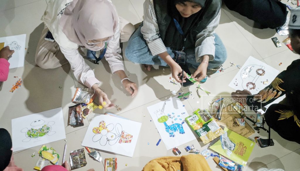 Program “Les Cerdas Berkarakter” KKN 28 UYP Sukses Bangun Semangat Belajar Anak Desa Semare