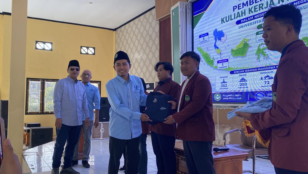 Sebanyak 708 Mahasiswa Universitas Yudharta Pasuruan Resmi Diberangkatkan Mengikuti KKN Dalam Negeri dan Luar Negeri
